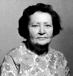 Nechama Alperovitch 1915-2007